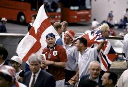 Fanii danezi sunt dezamăgiţi de comportamentul englezilor