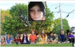 O americancă are 11 copii la 36 ani și ar mai vrea încă 6. ”Sunt întrebată dacă au toți același tată, dacă avem televizor în casă”