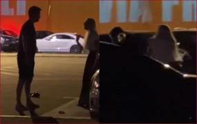 O tânără şi-a luat la palme iubitul în faţa unui club de fiţe din Mamaia