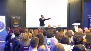 Profesori din România, training la început de an școlar. Sute de dascăli s-au înscris la Conferința Fischer Internaţional