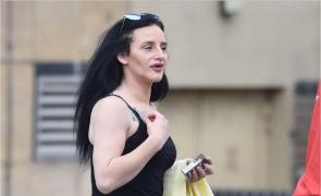 Femeia care i-a atacat pe medici în Anglia a fost condamnată la închisoare cu suspendare