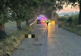 O fată de 14 ani și alți doi tineri de 18 și 19 ani au murit, după ce maşina în care se aflau s-a izbit de un copac şi s-a răsturnat, în Vrancea