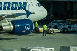 Aeronavă Tarom, pe aeroport