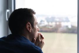 Un bărbat din Galaţi a plecat de acasă după ce a fost martor la o tragedie. Şi-a văzut colegul murind electrocutat