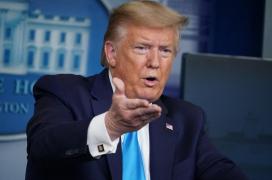 Nu a participat la ceremonia de comemorare a victimelor atentatelor de pe 11 septembrie, dar l-a atacat pe Joe Biden. Trump: "A părut ca un idiot"