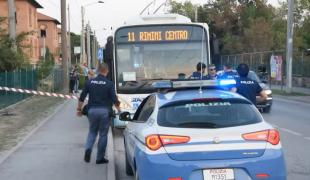 Un tânăr a înjunghiat un băiețel de 6 ani și alte patru persoane, la Rimini. Era în Italia de câteva luni și solicitase statutul de refugiat