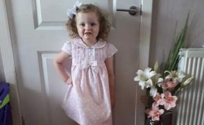 „Mami, nu-mi place, vreau să merg acasă”. Au fost ultimele cuvinte ale fetiţei. A doua zi după externare, copila murea din cauza unei septicemii, în Scoţia