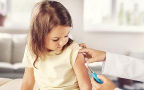 Gheorghiţă: Vaccinarea împotriva COVID-19 la copiii sub 12 ani, posibilă de la sfârșitul anului