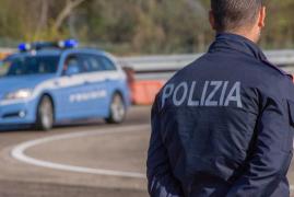 Un român care venise în Italia pentru tratamentul fiului său, bolnav de leucemie, a rămas fără maşină. Un poliţist local nu a înţeles nicio clipă drama prin care trecea bărbatul
