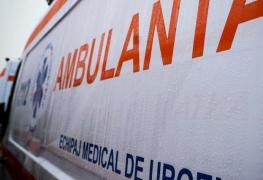A vrut să se sinucidă cu orice preţ: un bărbat din Suceava a încercat să se electrocuteze, apoi s-a înjunghiat în abdomen. Soţia a sunat la 112