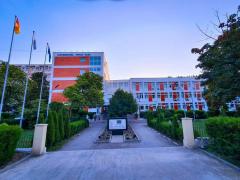 Universitatea din Ploieşti cazează în campus studenţi vaccinaţi sau nevaccinaţi. Ei pot face o cerere dacă vor să stea singuri, cu unu sau doi colegi în cameră