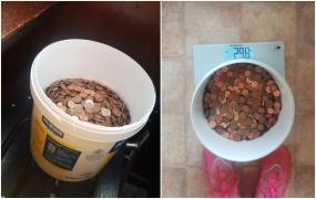 „Nu ştiam dacă să râd sau să plâng”. Un angajat, care a acceptat să fie plătit în numerar, a primit de la patron o găleată cu bani de 30 de kilograme, în Irlanda