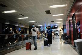 Statele Unite relaxează restricţiile de călătorie pentru străinii vaccinaţi anti-COVID. Vicecancelarul Germaniei: "O veste extraordinară"