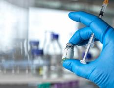 Decizie controversată a guvernului german: statul nu va mai plăti salariile celor care intră în carantină pentru că au refuzat vaccinarea