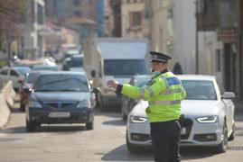 Trei bărbați, împușcați într-o comună din Olt. Autorul a fost prins de poliţişti, după ce a fugit cu un taxi