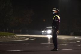 Poliţist în stradă