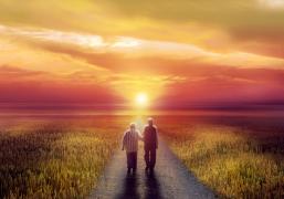 Iubire şi dincolo de moarte: Un bătrân de 82 de ani, găsit fără viaţă lângă mormântul soţiei. A vrut să-i fie alături chiar şi în ultima clipă