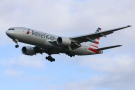 Avion întors din drum pentru că o femeie nu purta mască. Pasagerii cursei Miami-Londra nu au primit nicio explicaţie: "Eram şocaţi"