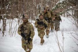 Un soldat ucrainean şi-a împuşcat cinci colegi şi a fugit. Motivul e încă necunoscut