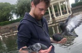 Tânăr cu "inima de aur", mort la 22 de ani. A sărit în apă după o fată care voia să-şi ia zilele, deşi nu ştia să înoate. Tragedie în UK