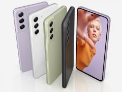 Samsung Galaxy S21 FE considerat a fi cel mai bun telefon Android din 2022 la un preţ mic