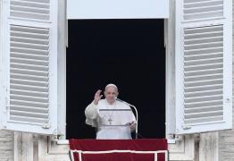 Papa Francisc a numit "egoiste" cuplurile care aleg animale de companie în loc să aibă copii