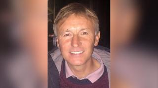 Om de afaceri ruinat şi părăsit de soţie, zdrobit cu BMW-ul pentru 40.000 de lire. Criminalii, tată şi fiu, sunt judecaţi în Islanda