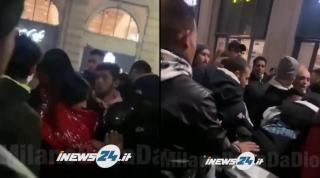 tânără molestată în Milano, Italia