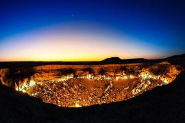 Turkmenistanul vrea să închidă "Poarta iadului", care arde de zeci de ani