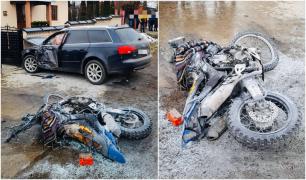 Motocicletă făcută scrum în comuna Mălini