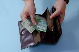 Guvernanții iau în calcul un salariu minim de 3.000 de lei și o majorare a pensiilor cu 11% - surse