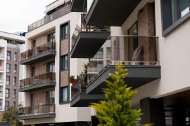 Grila de impozitare pentru imobile, majorată cu până la 50%. Raport favorabil în Senat