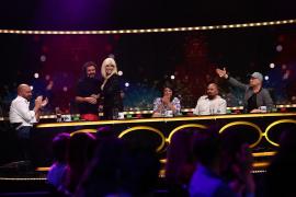 Stand-Up Revolution. Loredana Groza, roast senzațional, urmat de un concert de zile mari la masa juraților