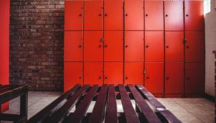 137 de clipuri găsite în laptopul bărbatului