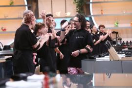 Chefi la cuțite. Chef Sorin Bontea: ”Va fi haos!” Echipele celor trei Chefi se confruntă, în această seară, în primul battle culinar