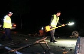 Accident teribil pe DN 21 Slobozia-Brăila, după ce o mașină a intrat cu viteză în clădirea pasajului pietonal din zona combinatului