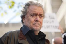 Steve Bannon, fostul consilier al lui Trump, condamnat la patru luni de închisoare.