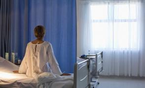 Peste 2500 de oameni cer un program de investigaţii pentru depistarea cancerului mamar