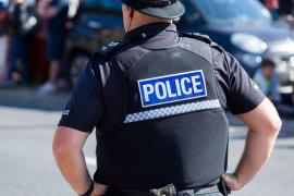 Doi bărbaţi au murit şi un altul a fost rănit grav, în urma unui atac armat petrecut în estul Londrei