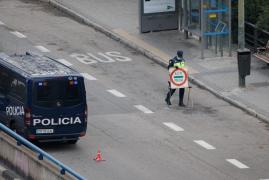 Poliţia spaniolă în timpul unei intervenţii