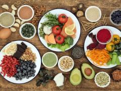 Consumă aceste alimente care pot preveni boala Alzheimer