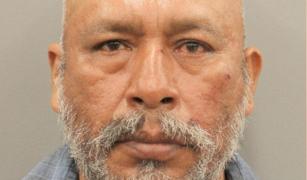 Suspectul i-a zâmbit bunicului copilului și a vrut să plece