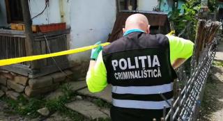 O tânără din Timiș a sângerat până a murit. Femeia s-a înjunghiat în picior, după ce soțul i-ar fi spus că bea prea mult