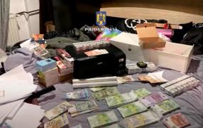 Obiectele găsite în urma percheziţiilor