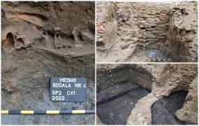 Schelet uman găsit în timpul lucrărilor de reabilitare a unei şcoli din Mediaş. Analizele au arătat că ar data din perioada Evului Mediu