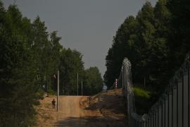 Ucraina construieşte un zid la graniţa cu Belarusul. Au fost săpate şi tranşee