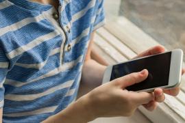 O fetiţă de 10 ani a pus pe jar întreaga poliţie din Buzău după ce a sunat la 112 şi a spus că e sechestrată. Copila era acasă, în siguranţă