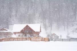 peisaj de iarnă la munte