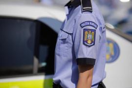 Un poliţist din Iaşi, prins de colegi beat la volan. Omul se ducea la muncă şi a spus că a băut pentru că se simţea rău