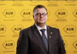 Un fost deputat AUR, amendat cu 40.000 de lei pentru postările de pe reţelele de socializare